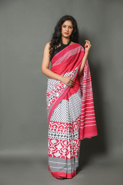 Cotton MulMul Pink Printed Sarees