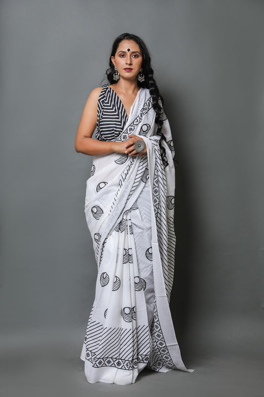 Printed Black n White Print Cotton MulMul Saree