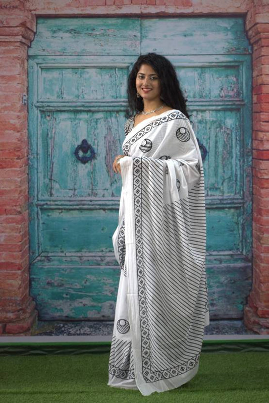 Printed Black n White Print Cotton MulMul Saree