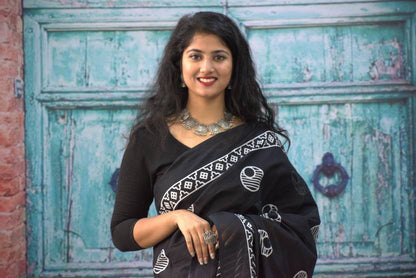 Printed Black n White Print Cotton MulMul Saree