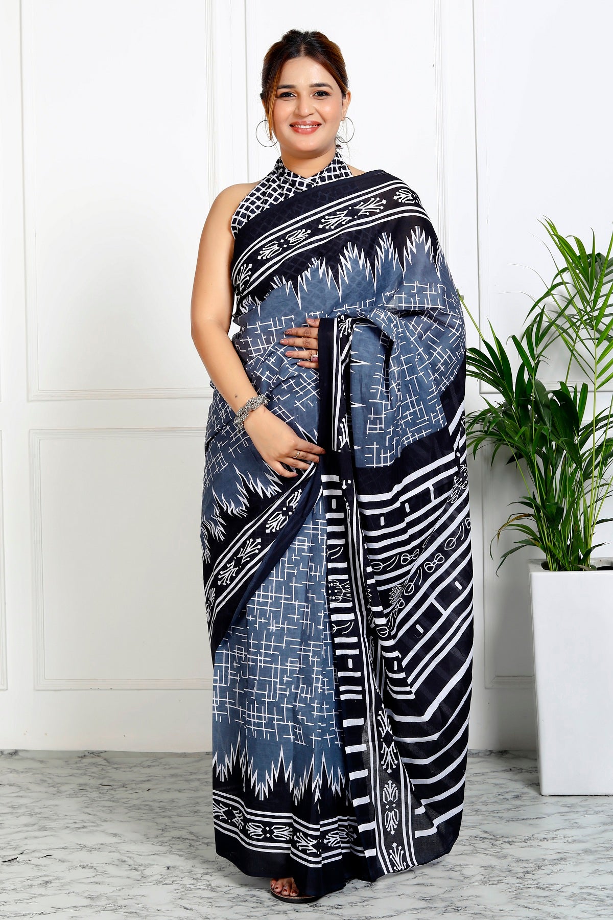 Printed Grey Ikkat Print Cotton MulMul Saree