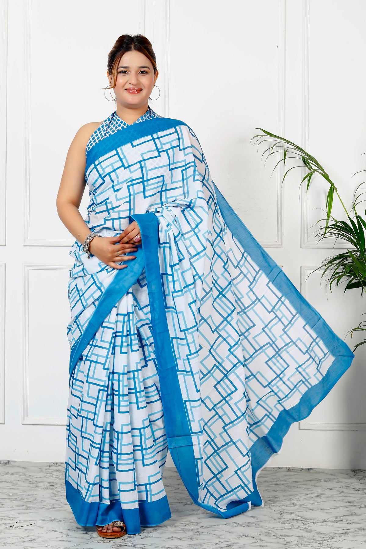 Cotton MulMul White And Blue Printed Sarees