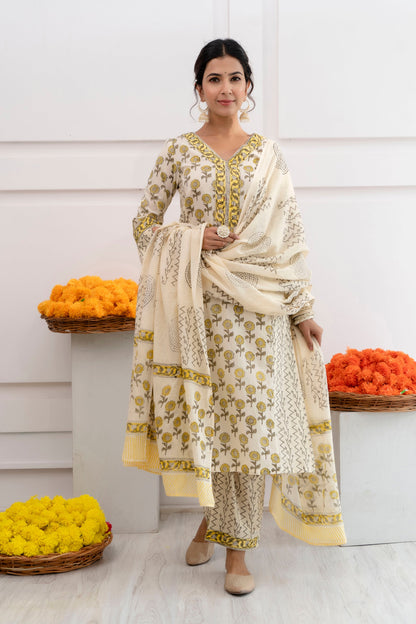 Erheer Cream Cotton Dupatta Dress