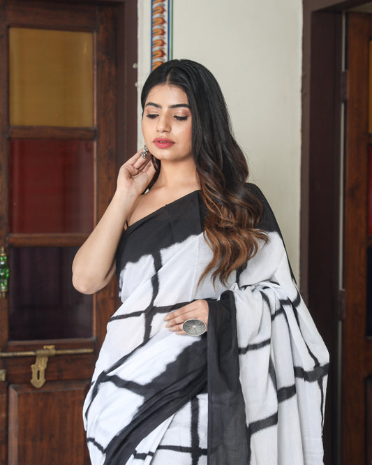 Printed White Shibori Print Cotton MulMul Saree